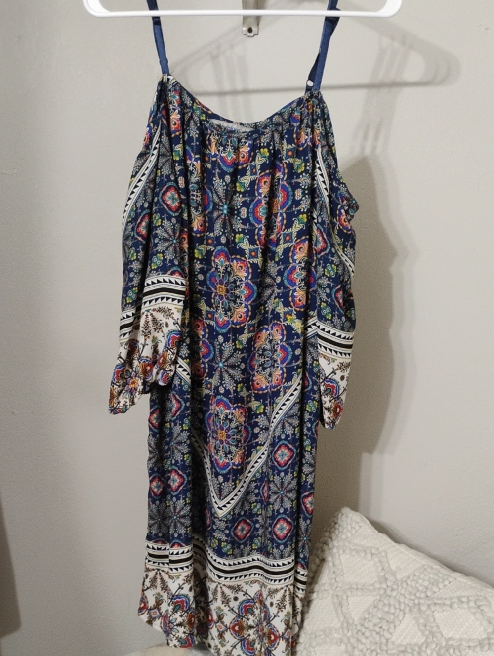 bailey blue Navy Multicolor One-Shoulder Paisley Dress